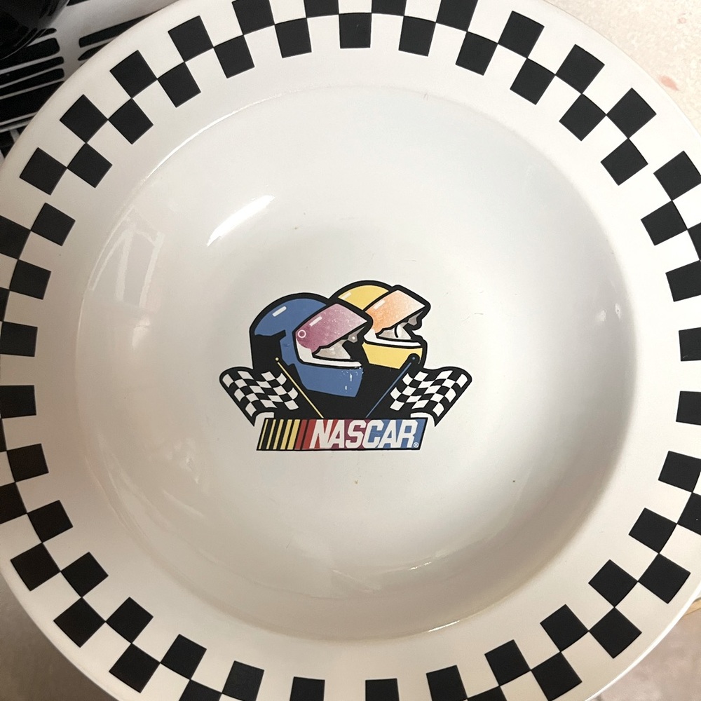 Gibson collectible NASCAR dish set.